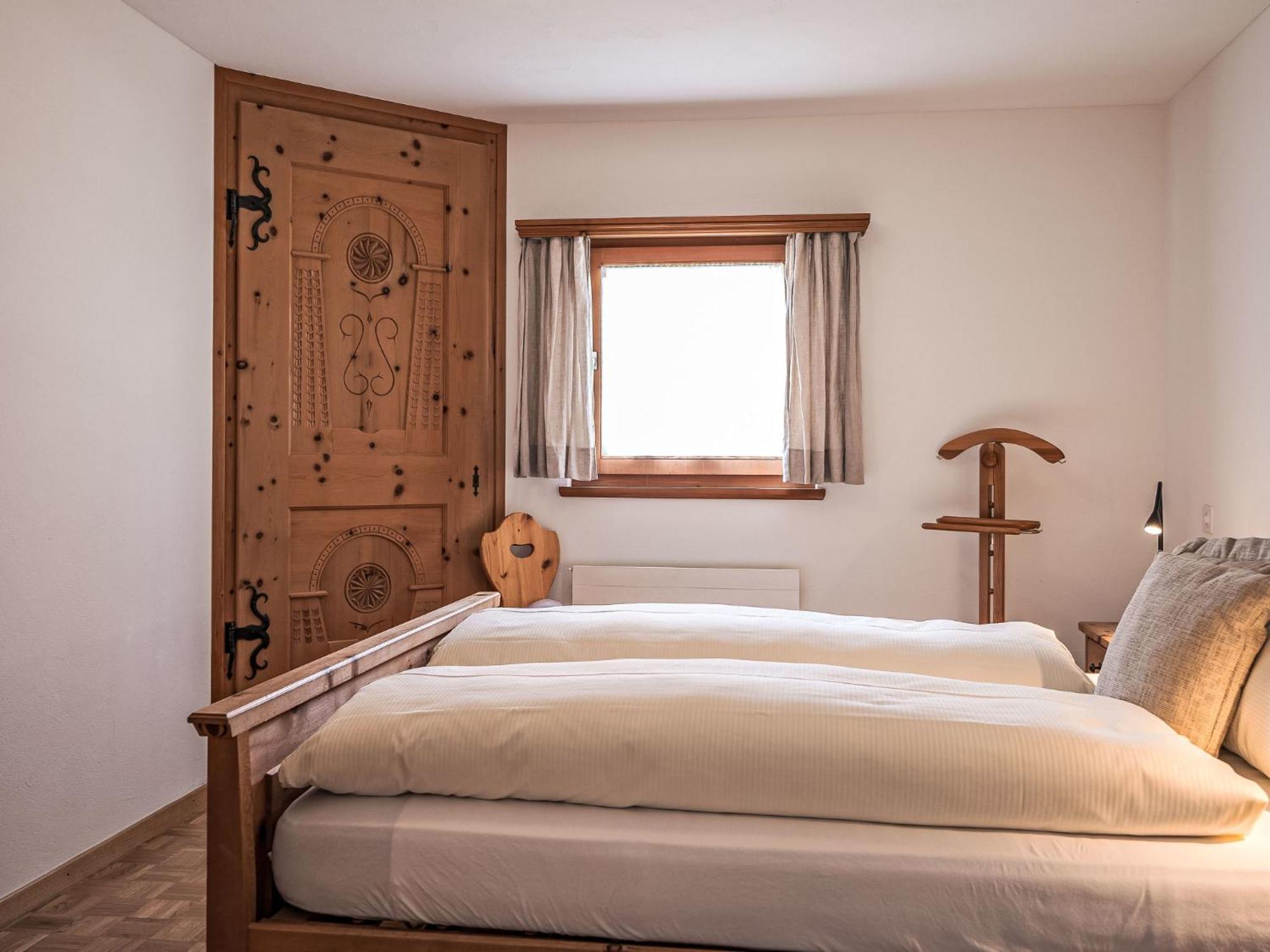 Apartment Chesa Mezzaun By Interhome Zuoz Bagian luar foto