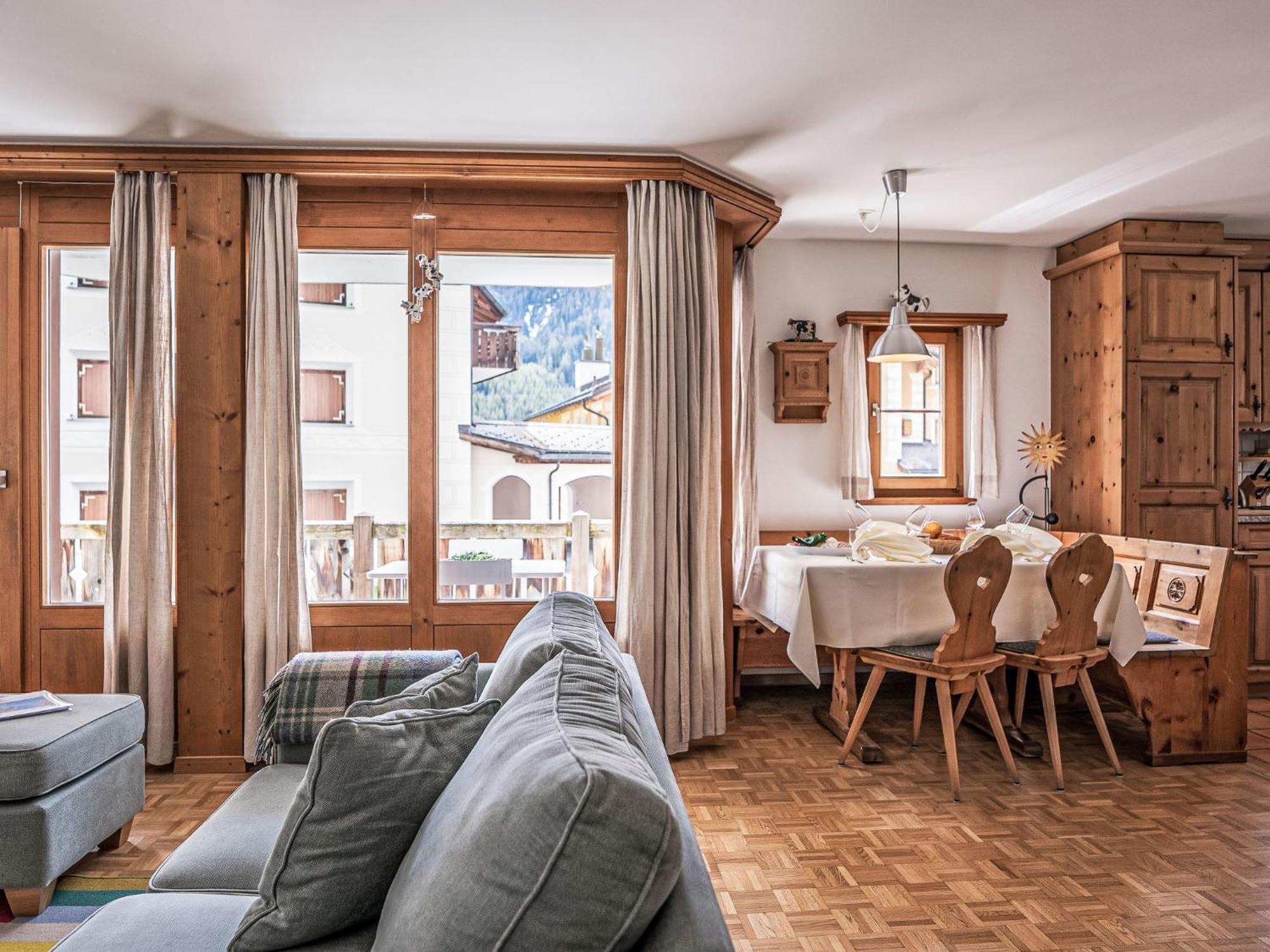Apartment Chesa Mezzaun By Interhome Zuoz Bagian luar foto