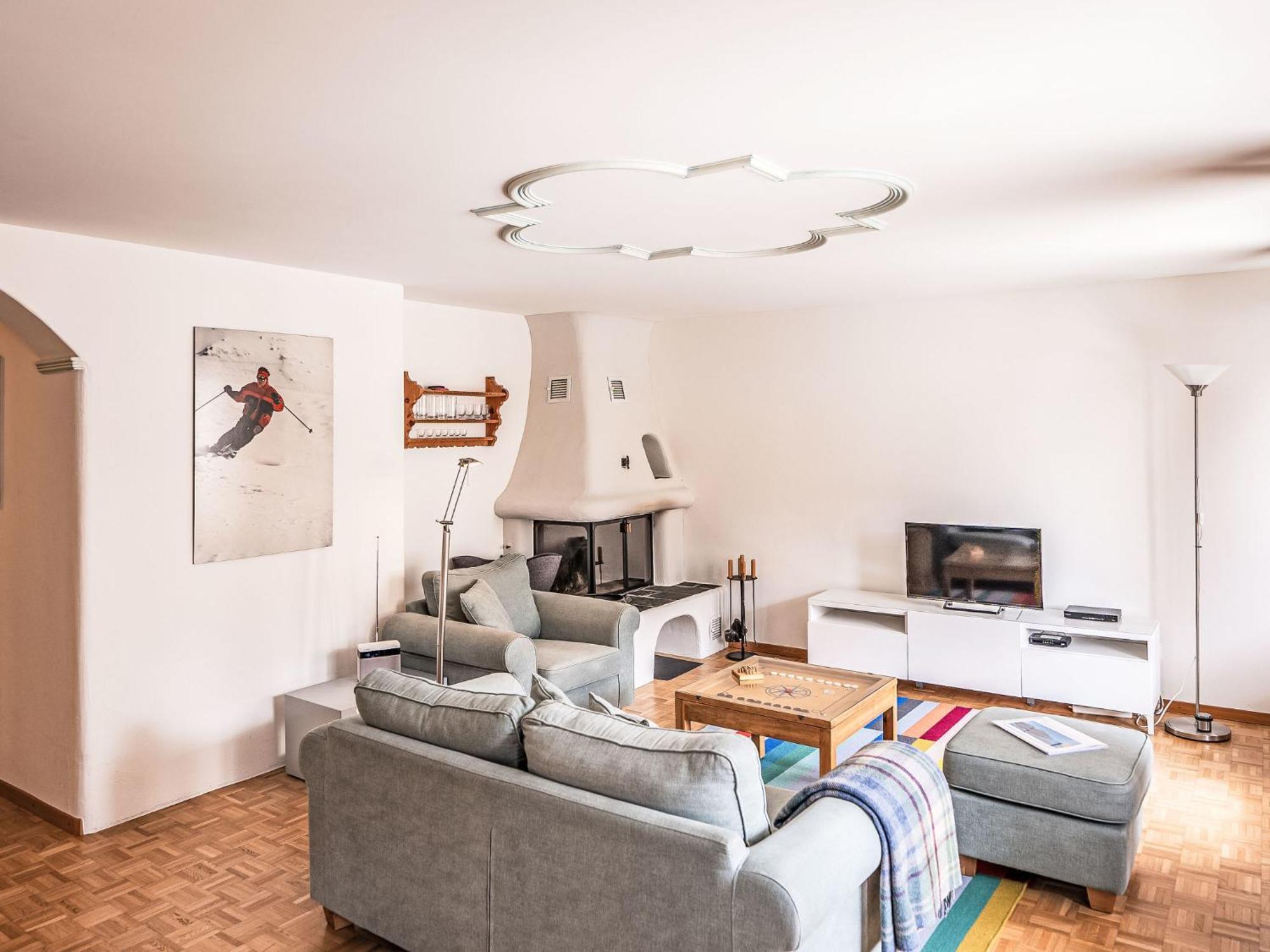 Apartment Chesa Mezzaun By Interhome Zuoz Bagian luar foto
